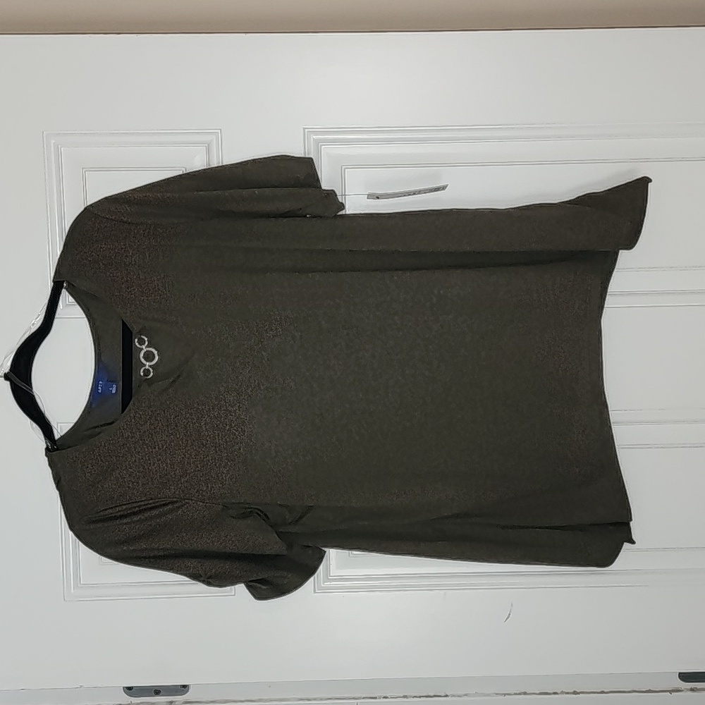 Olive 3/4 length shirt